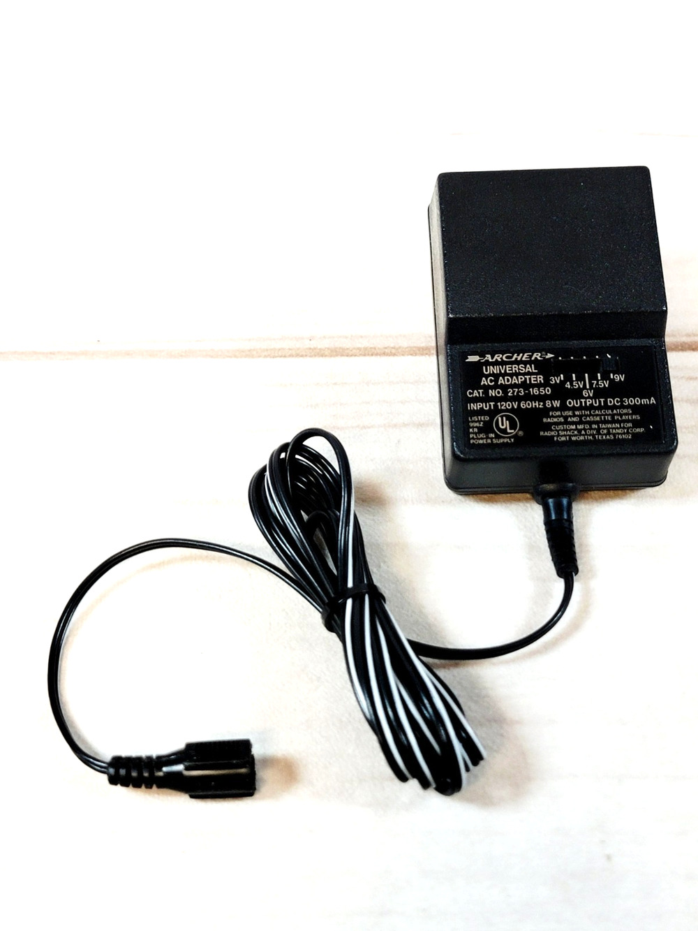 Archer 273-1650 Universal Power Supply AC Adapter DC 300mA